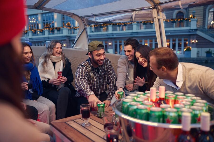 Amsterdam: Covered Canal Booze Cruise with Unlimited Drinks - Why this cruise works as an Amsterdam introduction
