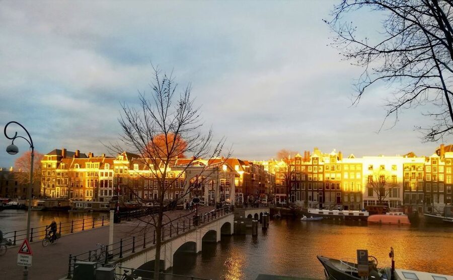 Amsterdam: Craft Dutch Pancakes in Charming Canal House - Conversation is part of the lesson