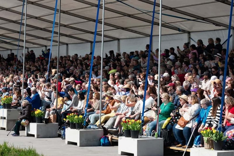 Amsterdam: Day Trip to Flower Parade & Keukenhof on April 18 - Should you book the Flower Parade and Keukenhof day trip?