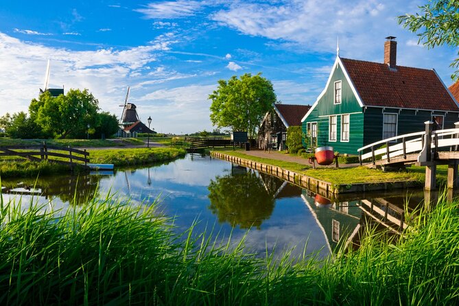 Amsterdam: Day Trip to Keukenhof & Zaanse Schans Windmills - Keukenhof: six hours among spring flowers