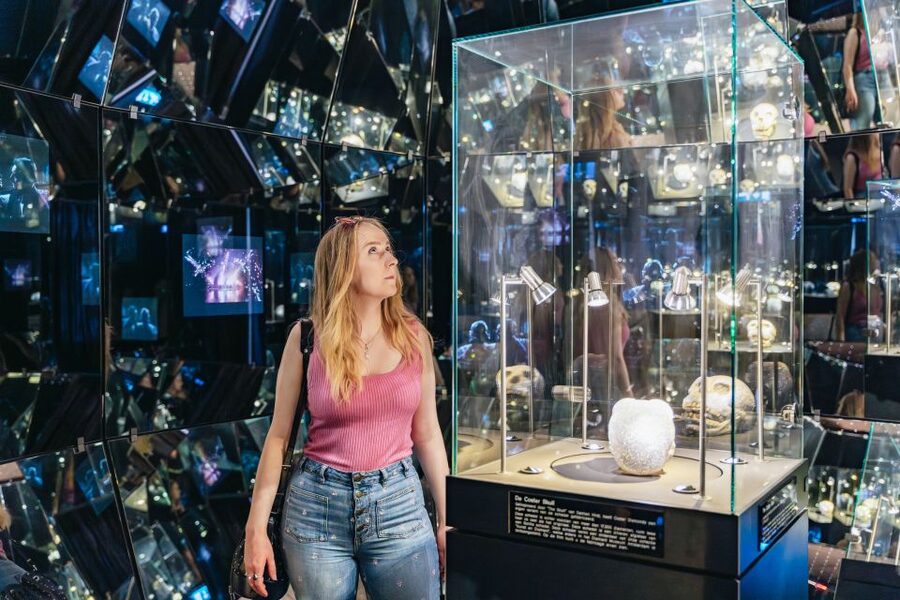 Amsterdam: Diamond Museum Entrance Ticket - The craft behind a polished diamond