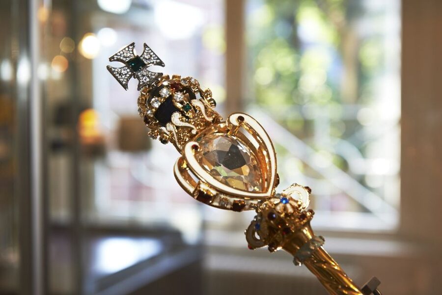 Amsterdam: Diamond Museum Entrance Ticket - Royal jewels and the House of Oranje-Nassau