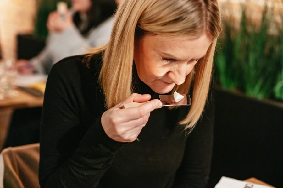 Amsterdam: Dutch Cheese Tasting Experience with Wine - How the wine pairings change the tasting