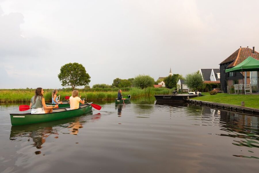 Amsterdam: Dutch Countryside Sunset Canoe Tour - Three hours among farms, mills, and water birds