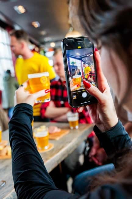 Amsterdam: Dutch Craft Beer Tasting with cheese and snacks - What the Dutch snacks add