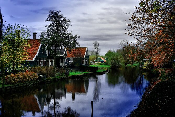 Amsterdam E Bike Tour to the Windmills of Zaanse Schans - Why this ride shows you more than Amsterdam