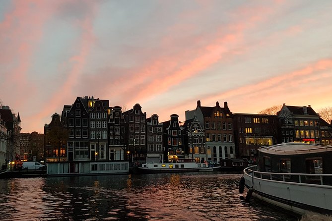Amsterdam Evening Cosy & Small Cruise & Drinks and Bites - Sunset - Is the $48.31 price good value?