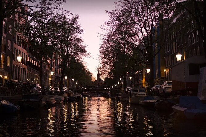 Amsterdam Evening Cruise in Small Group - Why this small evening cruise feels different