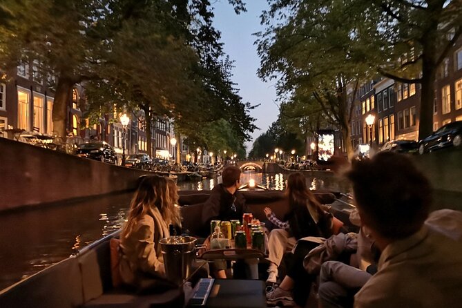Amsterdam Evening Cruise in Small Group - The Seven Bridges Canal after dark