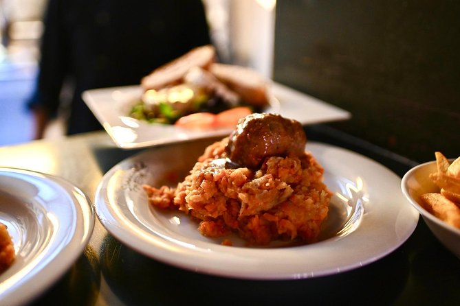 Amsterdam Food Tour of 10+ Local Classic Tastings in Jordaan Area - The guides shape the experience
