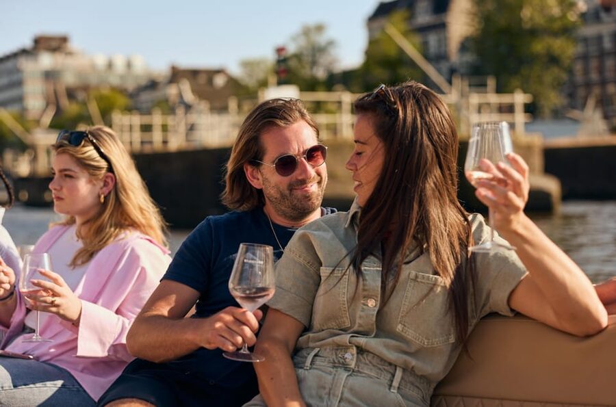 Amsterdam: German Guided Canal Cruise with on Board Bar - Seven Bridges and the Magere Brug