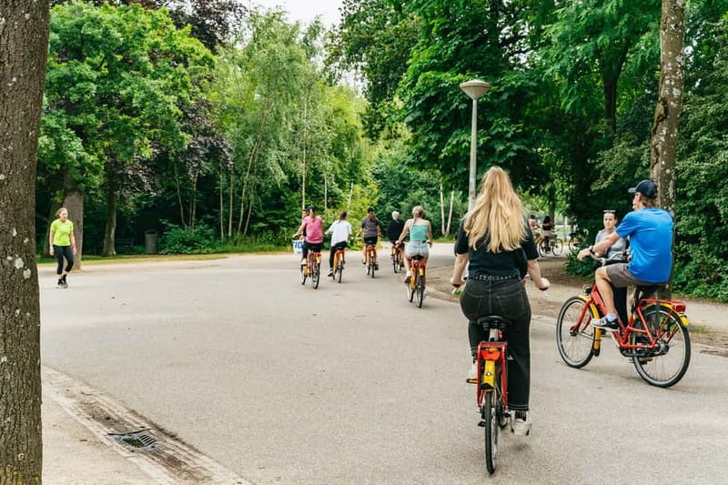 Amsterdam: Guided Bike Tour City Centre in EN/DE/FR/ES - De Pijp and the Magere Brug