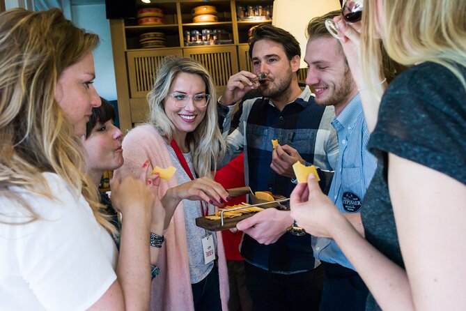 Amsterdam : Guided Cultural Food Tour - Starting at the National Monument and Dam Square