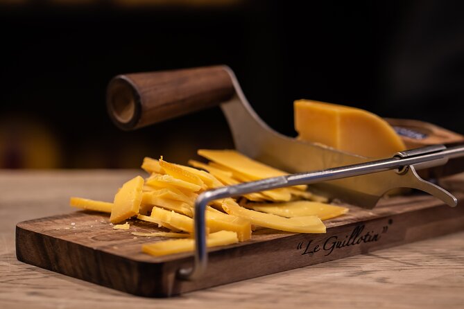 Amsterdam : Guided Cultural Food Tour - Oude Kerk and the city’s complicated center