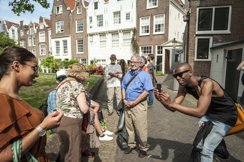 Amsterdam: Guided Ganja Walking Tour of Coffee Shops - Coffee Shop Tyson 2.0 and the smoking breaks