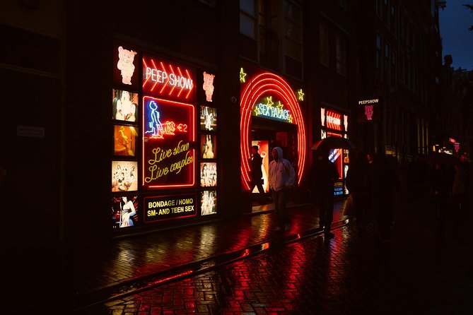 Amsterdam: Guided Red Light District and City Walking Tour - Int Aepjen, one of two old wooden buildings
