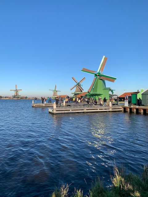 Amsterdam: Guided Zaanse Schans, Windmills & Cheese Tour - Tasting cheese at Catharina Hoeve
