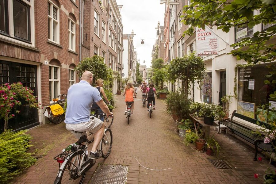 Amsterdam: Hidden Gems & Highlights Guided Bike Tour - How difficult is the cycling?