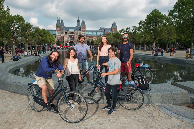 Amsterdam Highlights Bike Tour - Guided in EN/ES/DE/NL - Museumplein and Vondelpark: art district to city green space