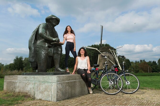 Amsterdam Highlights Bike Tour - Guided in EN/ES/DE/NL - Is $41.74 good value for 2.5 hours?