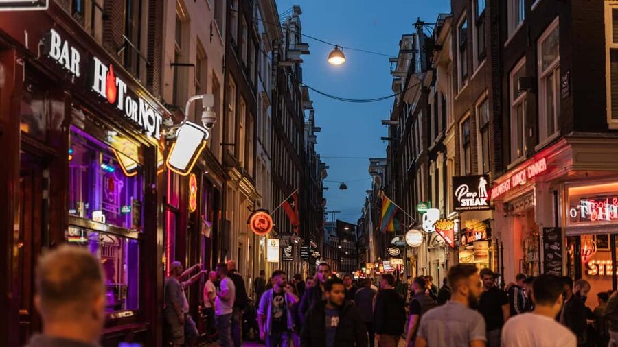 Amsterdam: Highlights & Hidden Gems Private Walking Tour - Meeting at the National Monument in Dam Square