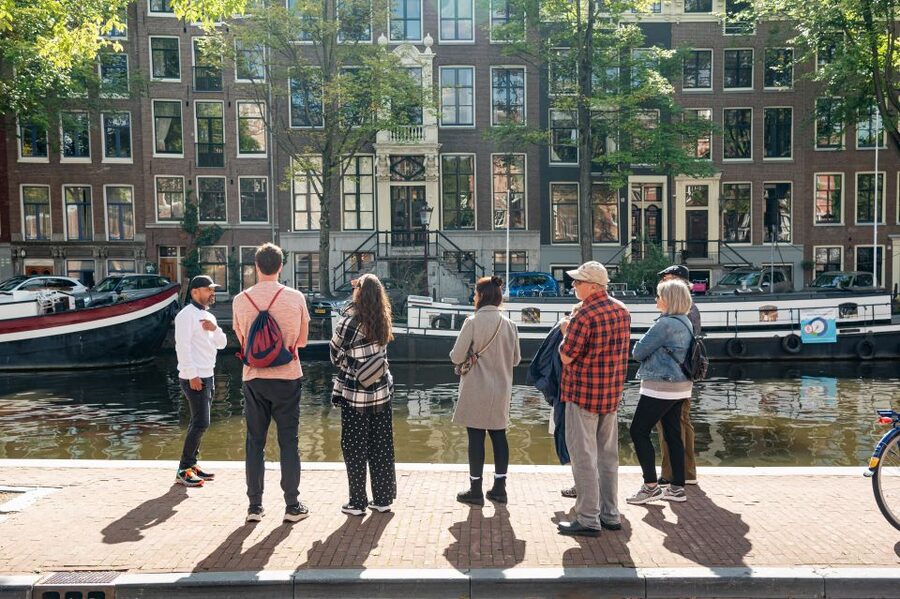 Amsterdam: Highlights & History Walking Tour - The Flower Market and the final walk to Dam Square