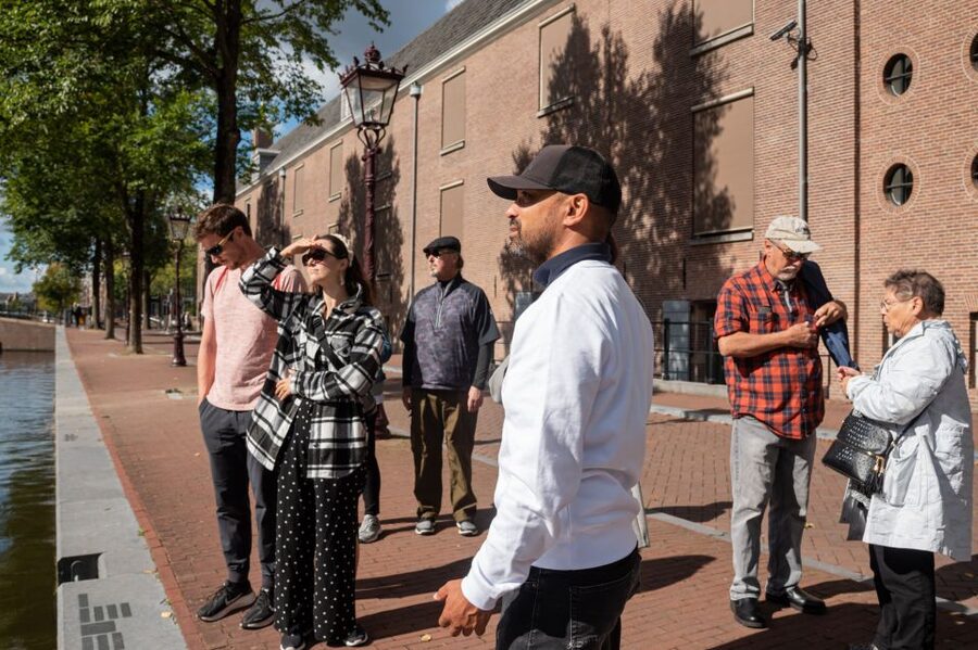 Amsterdam: Highlights & History Walking Tour - Who should book this walking tour