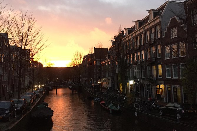 Amsterdam Highlights Walking Tour: Small Group Experience - Guides who make the difference