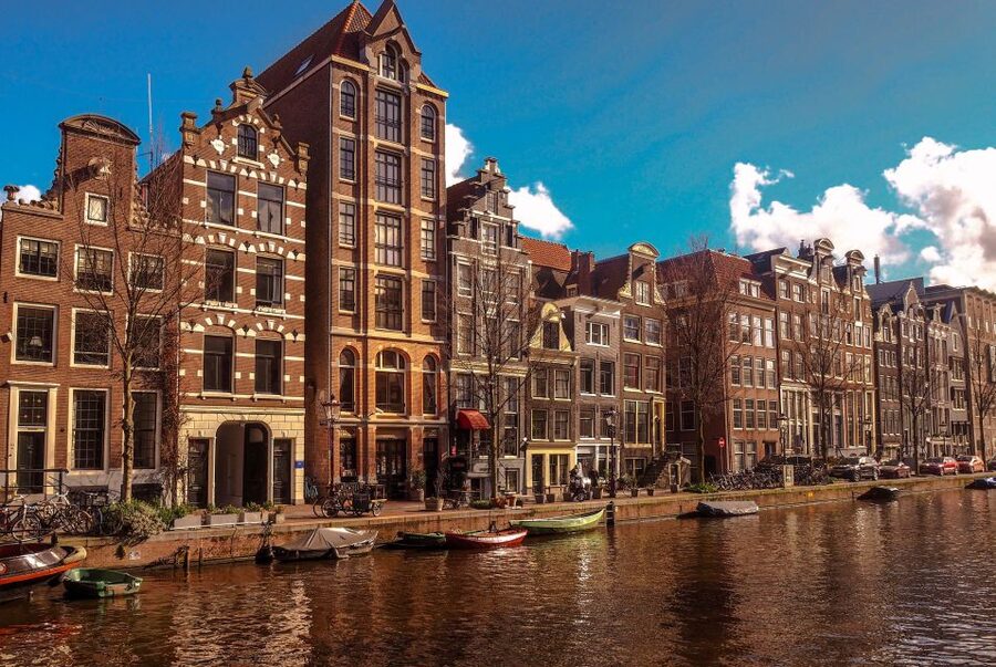 Amsterdam: Historic Walking Tour - Nieuwe Kerk and Amsterdam’s religious past