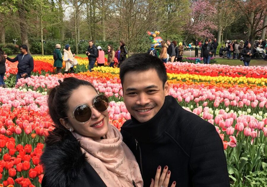 Amsterdam: Keukenhof Tulip Garden and Giethoorn Experience - The long transfer to Giethoorn