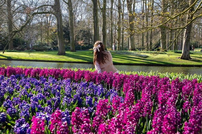 Amsterdam: Keukenhof, Zaanse Schans & Volendam Tour - Zaanse Schans and the working windmills