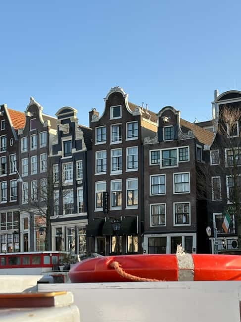 Amsterdam: Kultour, Kulturelle Stadtführung mit Herz & Seele - Through the Grachtengordel, where the city feels lived in