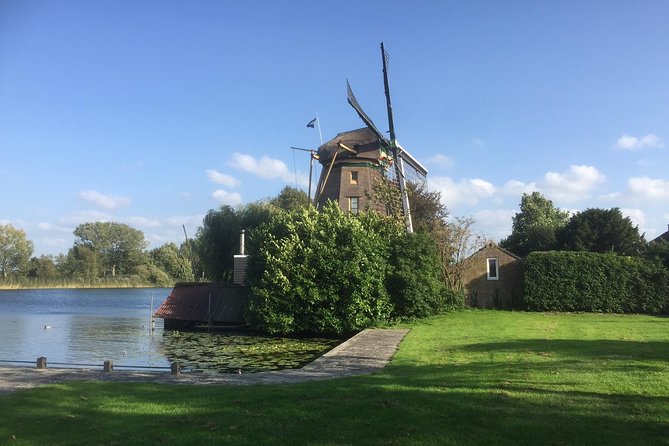 Amsterdam Landscape Windmill Private Bike Tour - The optional Jewish cemetery stop