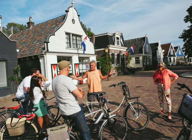 Amsterdam: Leisurely Windmill & Countryside Bike Ride - From Central Station to the open fields