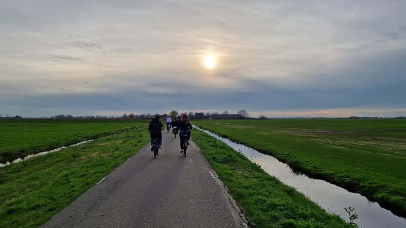 Amsterdam: Leisurely Windmill & Countryside Bike Ride - Crossing the IJ by ferry