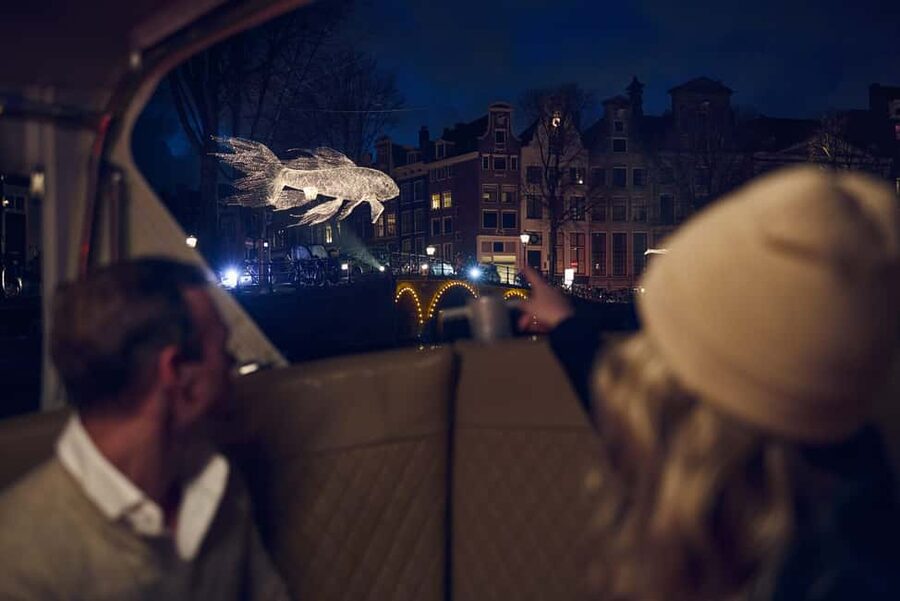 Amsterdam: Light Festival Boat with Unlimited Drinks Option - Grachtengordel-West and Haarlemmersluis