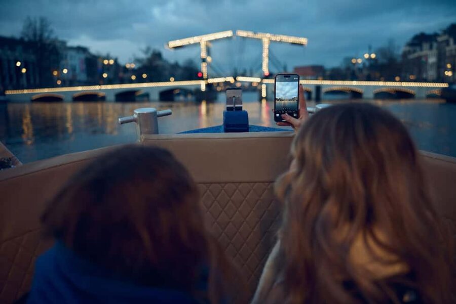Amsterdam: Light Festival Boat with Unlimited Drinks Option - The hosts make the difference