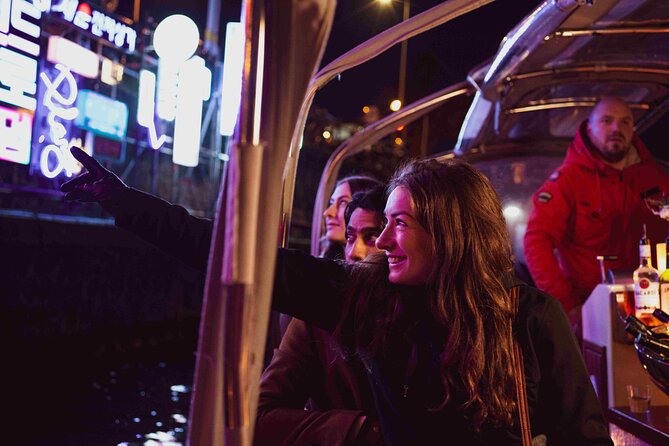 Amsterdam Light Festival: Canal Cruise + Bite & Unlimited Drinks - Why the artist commentary matters