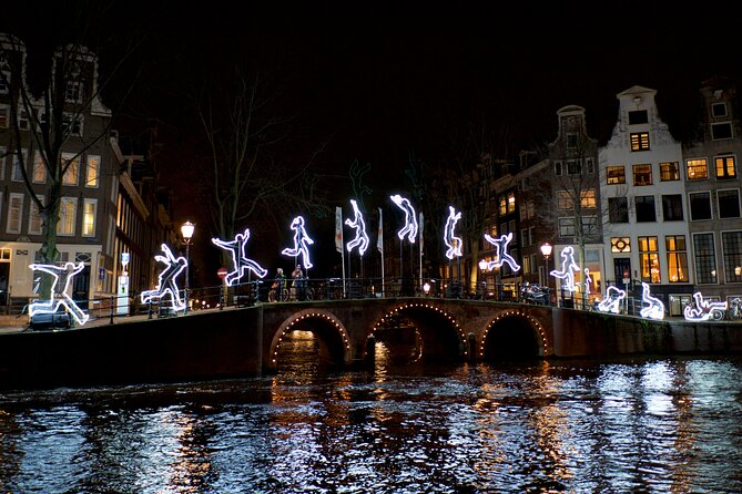 Amsterdam Light Festival Canal Cruise + Unlimited Drinks Option - How the commentary adds value