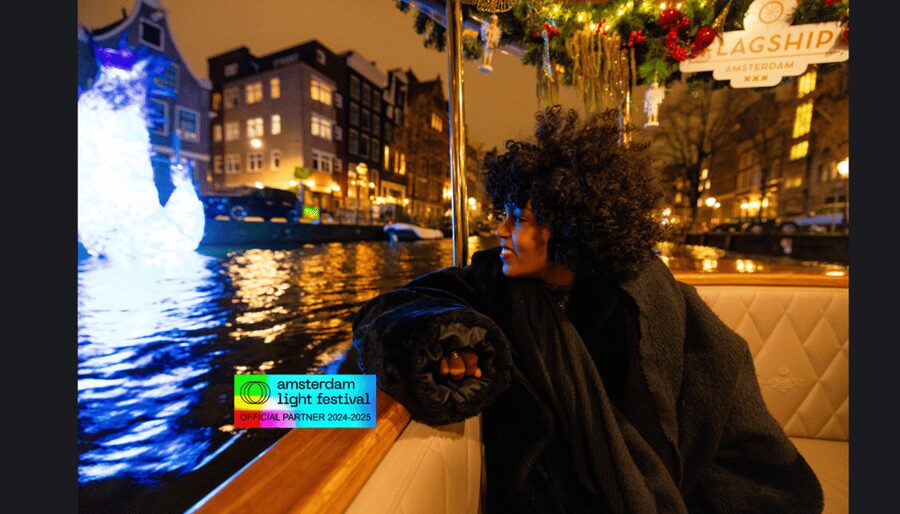Amsterdam: Light Festival Cruise With Drinks & Snacks - Comfort, seating, and what to bring