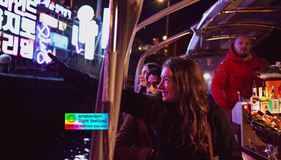 Amsterdam: Light Festival Cruise With Drinks & Snacks - How this cruise compares with exploring on foot