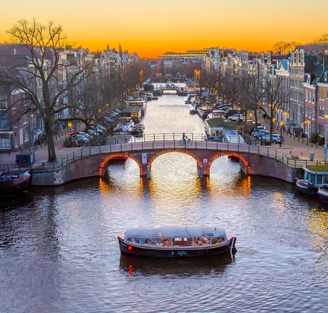 Amsterdam: Light Festival Heated Cruise & Unlimited Drinks! - Who will enjoy this cruise most