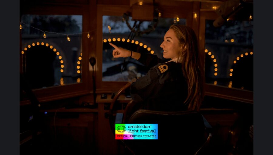 Amsterdam: Light Festival Heated Cruise w/ Drinks & Snacks - Drinks, snacks, and the real value of the $31 price