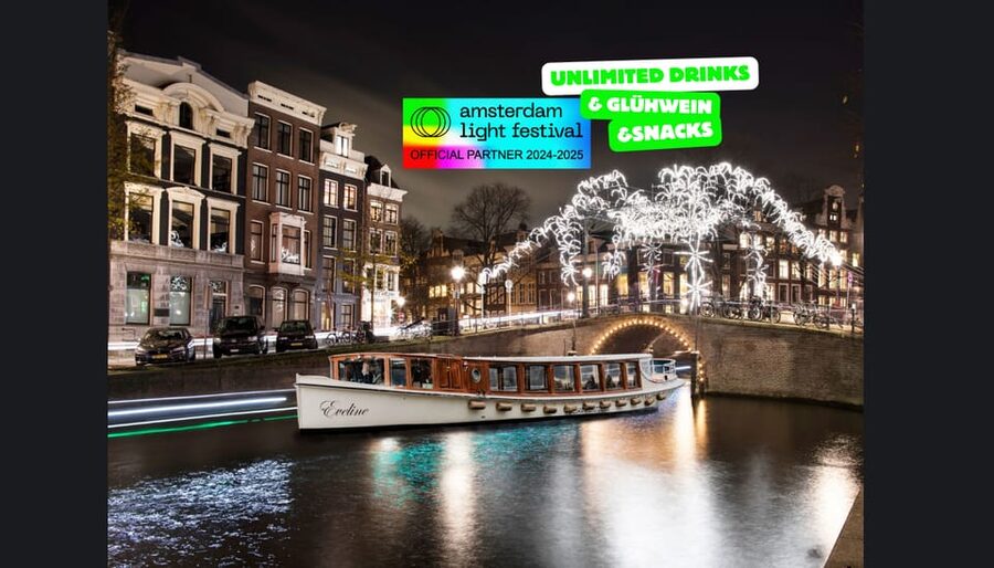 Amsterdam: Light Festival Heated Cruise w/ Drinks & Snacks - A warm classic boat, with a few cold-weather warnings