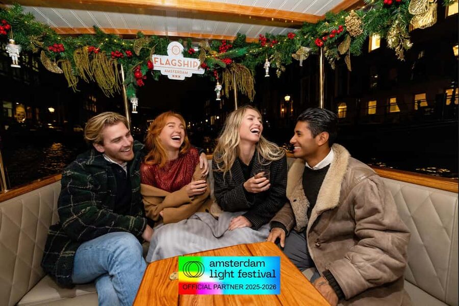 Amsterdam: Light Festival Heated Cruise with Drinks & Snacks - Is $31 a fair price?