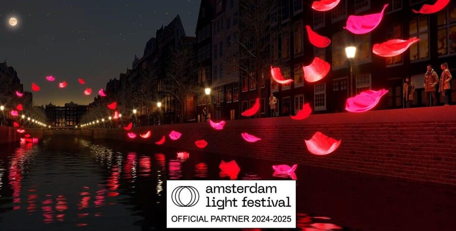 Amsterdam Light Festival Live Commentary & Optional Drinks - NEMO, the Maritime Museum, and Amsterdam’s waterfront
