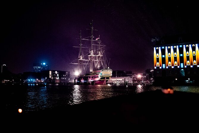 Amsterdam: Light Festival Shared Boat with unlimited drinks - The hosts and captain shape the mood
