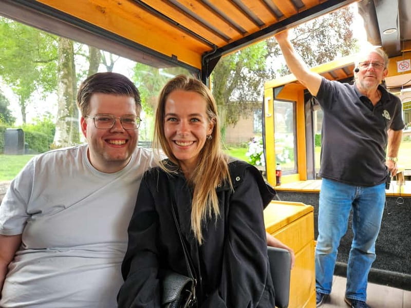 Amsterdam: Live GuideD Giethoorn Boat Tour & Cheese Platter - A practical way to plan the day