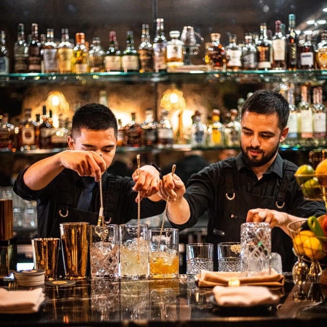 Amsterdam: Ludwig's Hidden Speakeasy Cocktail VIP Tour - Four Amsterdam bars, one carefully paced night
