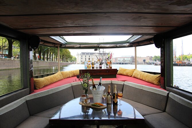 Amsterdam: Luxury Boat Cruise Unlimited Cocktails, Beers & Wines - Is $34.18 good value?